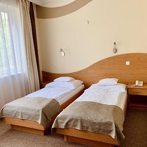 Großes Zimmer